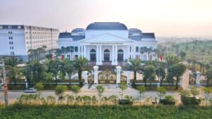 Tạm dừng biến động tài sản ông Quyết, quyền lợi nhà đầu tư có bị ảnh hưởng?